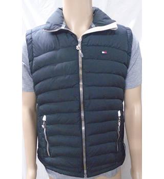 tommy body warmer