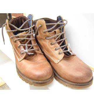 wrangler newton boots
