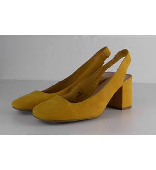 marks and spencer mustard shoes dc4749