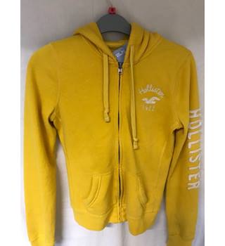 yellow hollister sweatshirt