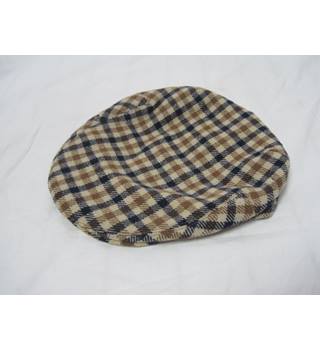 aquascutum flat cap