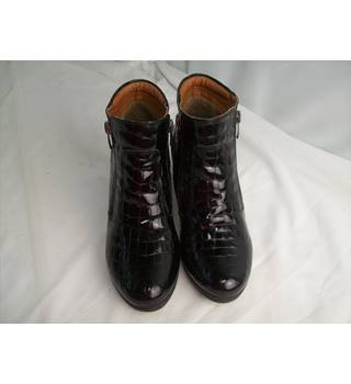 pavers boots