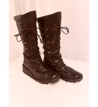 fly london boots size 4