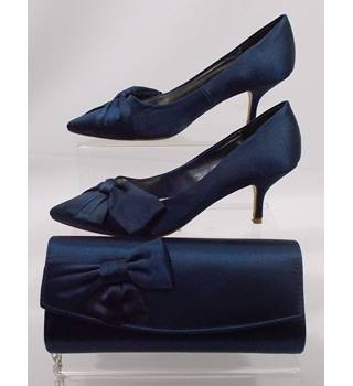 roland cartier blue shoes