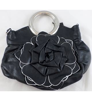 Leko London Size Small Black Handbag Oxfam Gb S Online