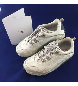 mbt trainers uk