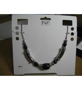 Women S Second Hand Jewellery Oxfam Gb Bnwt Ff Silver And Blue Sandstone Necklace