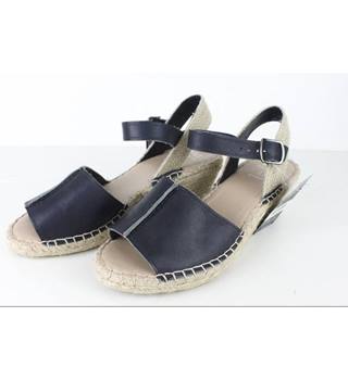 NWOT Marks & Spencer Leather Wedge Sandals Navy Size: 3 | Oxfam GB ...