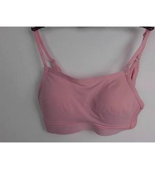 40b sports bra