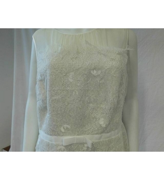 Debut lace dress white Size: 18 | Oxfam GB | Oxfam's Online Shop