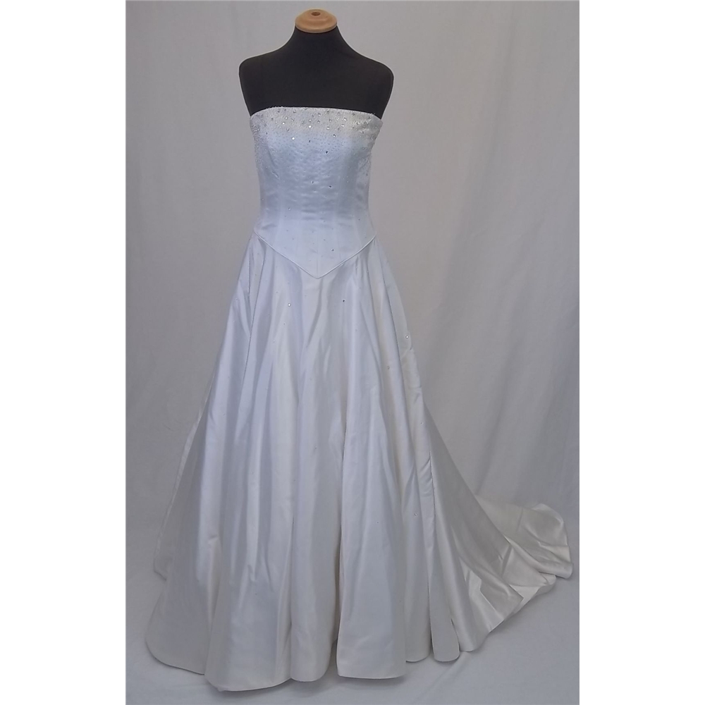 Pearce Fionda Ivory wedding  dress  with detachable straps 