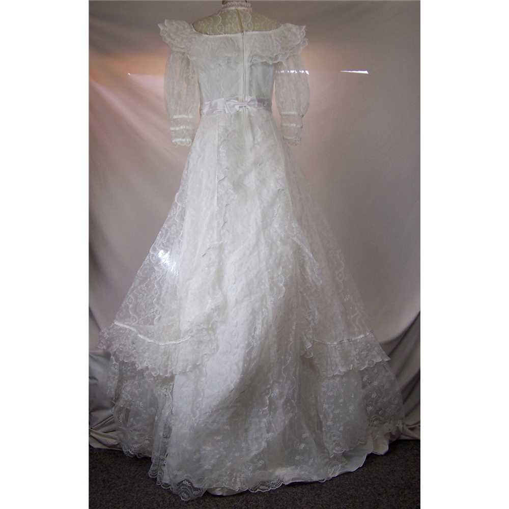 Vintage Columbine Nemours Size 10/12 White Wedding Dress For Sale in ...