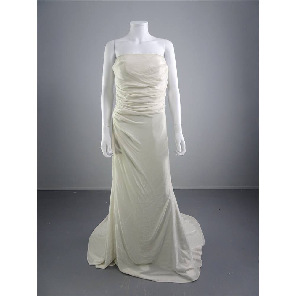 Harriet De Prag Ivory Size 12 Velvet Look Wedding  Dress  