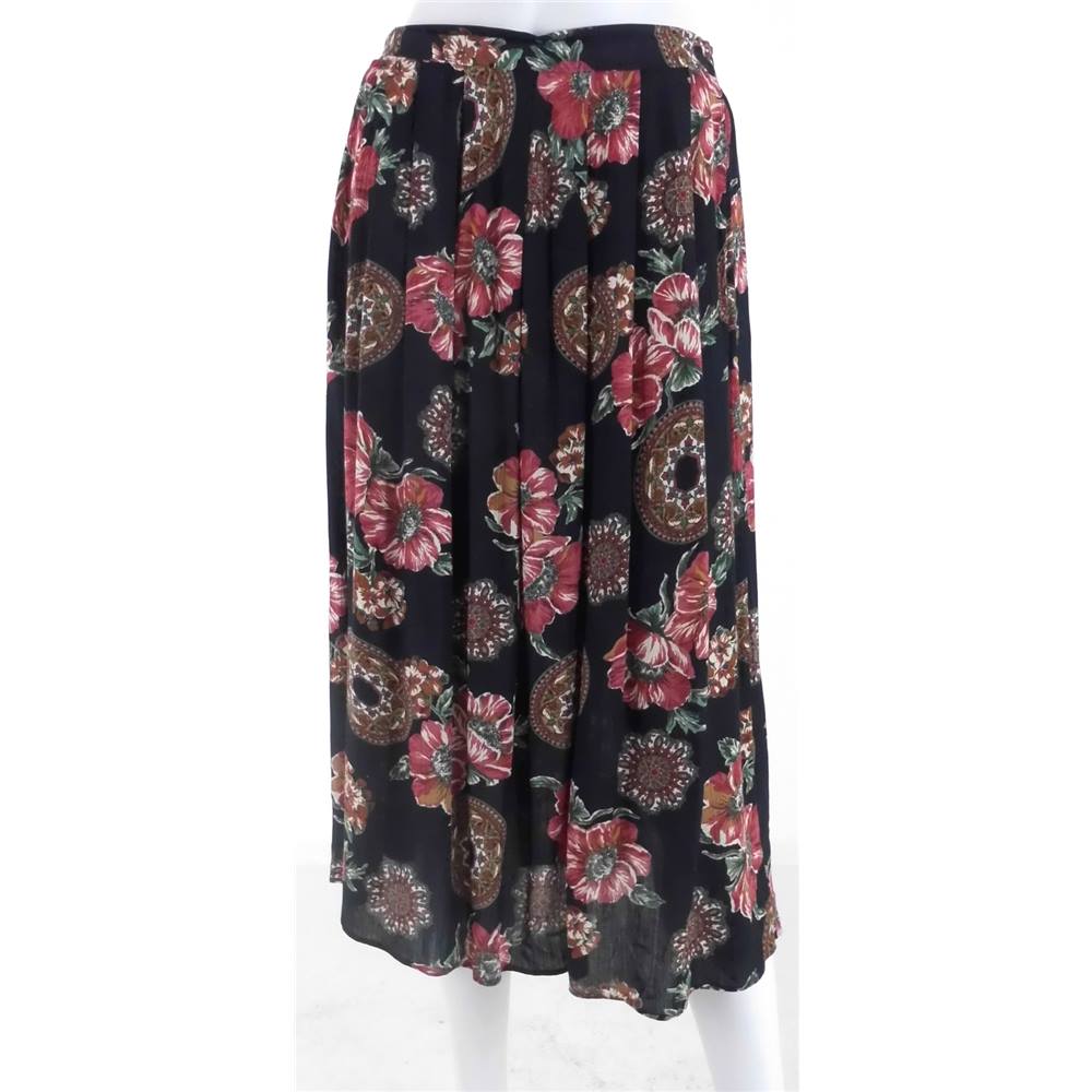 BHS Size 12 Black with Rose Flower and Medallion Patterned Long Skirt ...