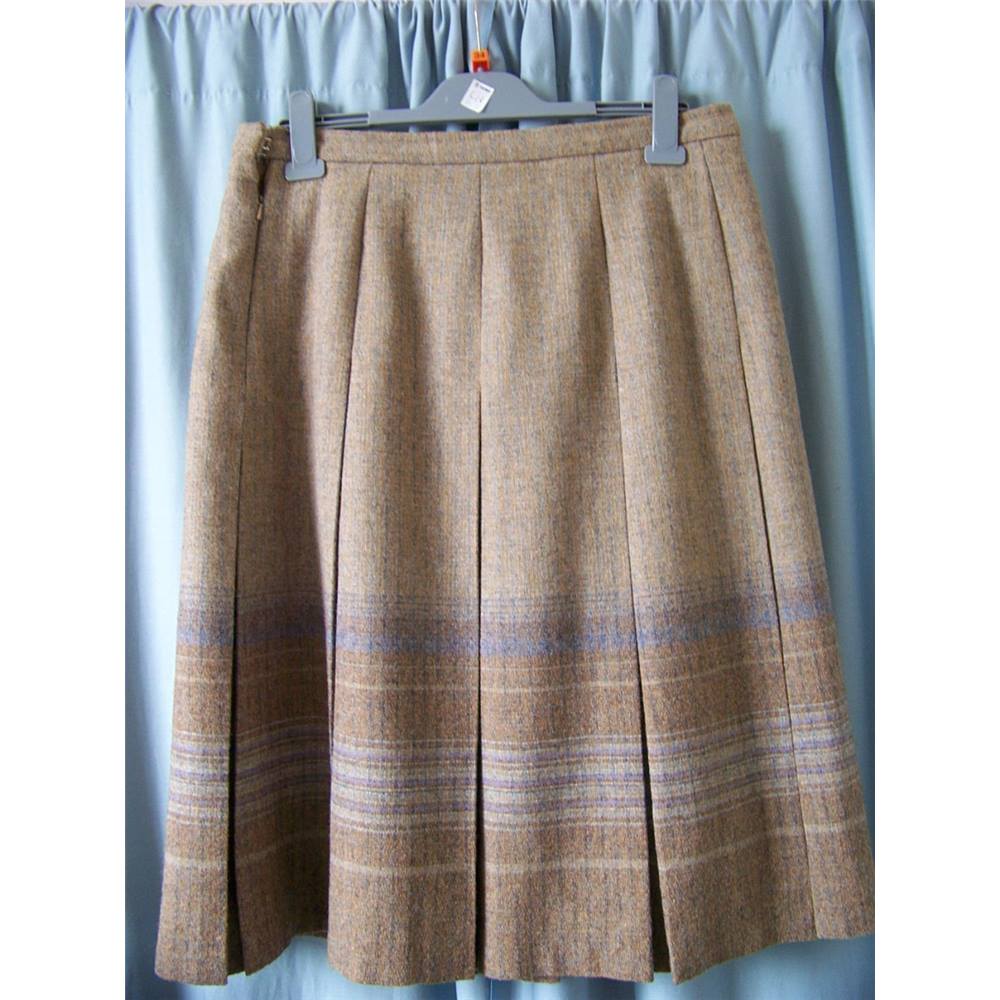 EWM Edinburgh Woollen Mill - Size: 20 - Brown - Calf length skirt ...