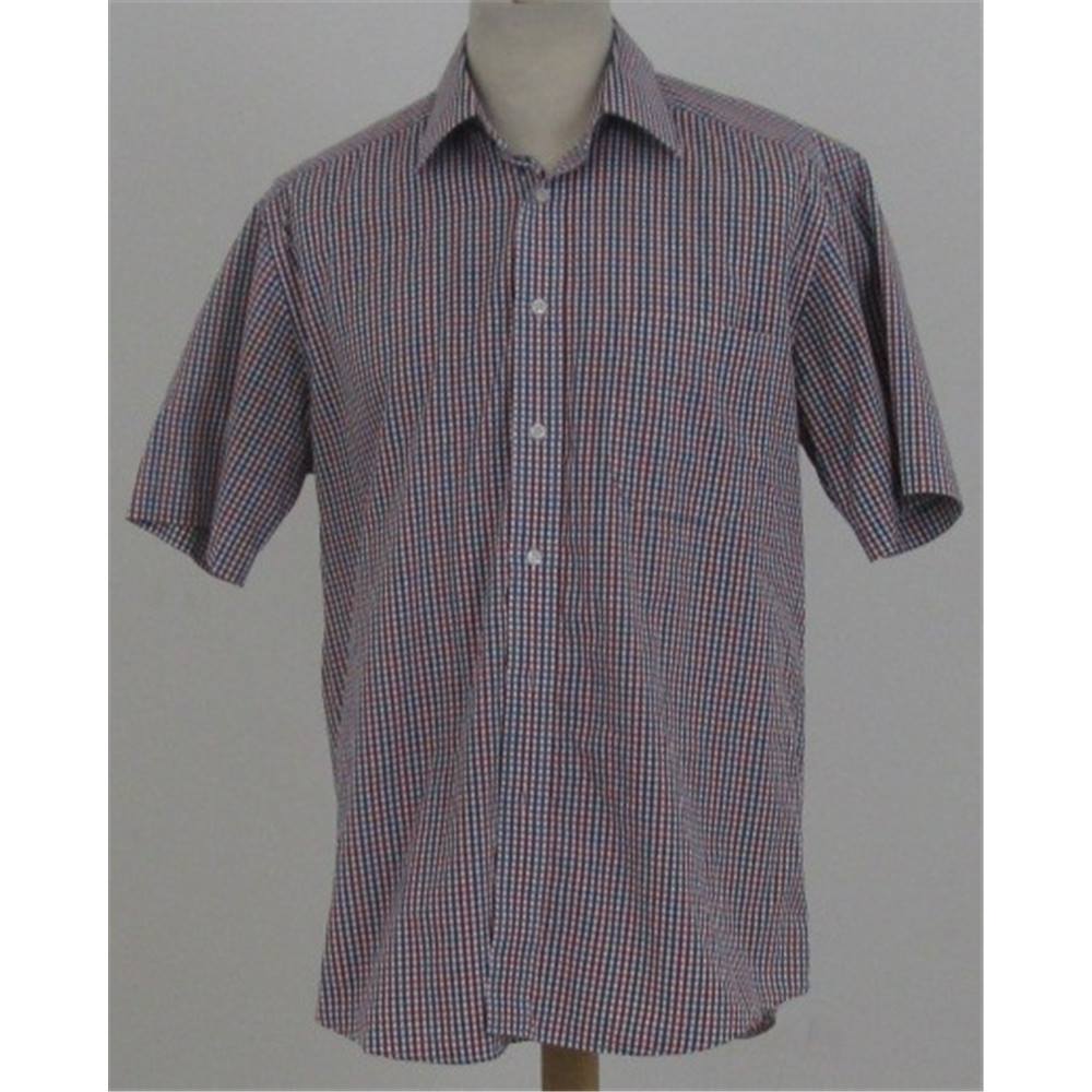 M&S Marks & Spencer - Size: L - Red - Short sleeved shirt | Oxfam GB ...
