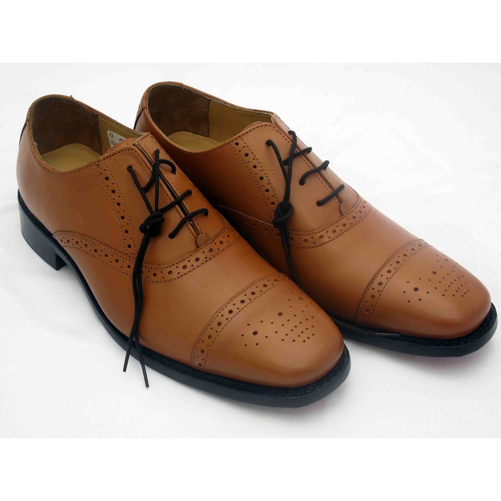 Samuel Windsor Sandhurst Shoe, tan size 9 Samuel Windsor - Size: 9 ...