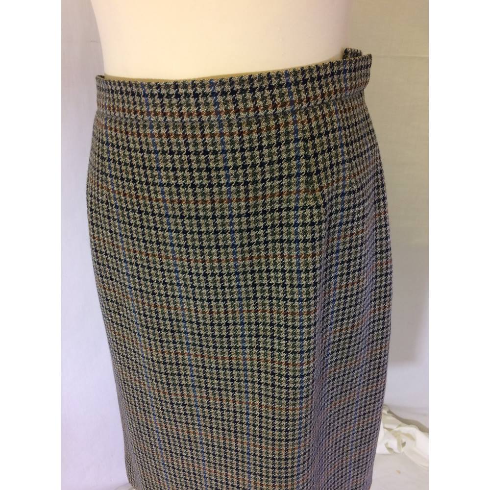 Aquascutum - size S/M, brown tweed skirt | Oxfam GB | Oxfam’s Online Shop