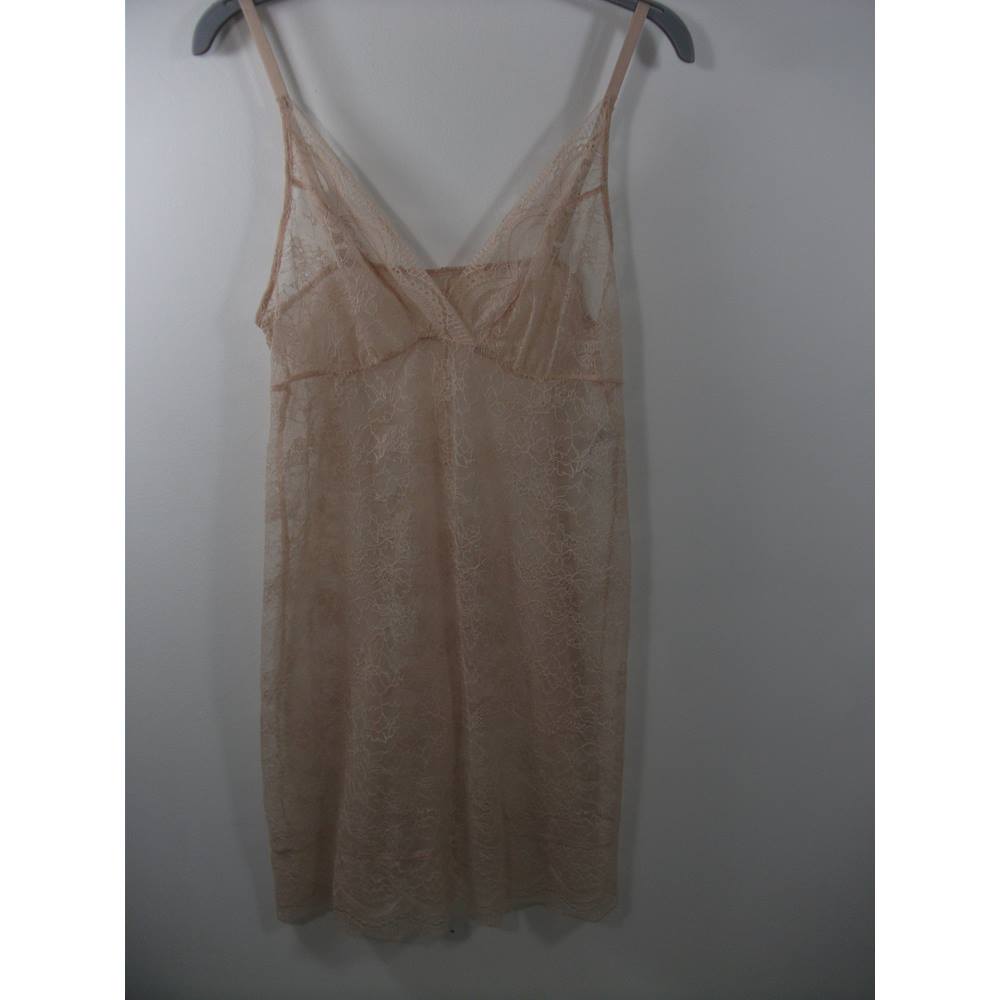 Marks And Spencer Lingerie Nude Lace Full Slip Size 10 Length 19 Oxfam