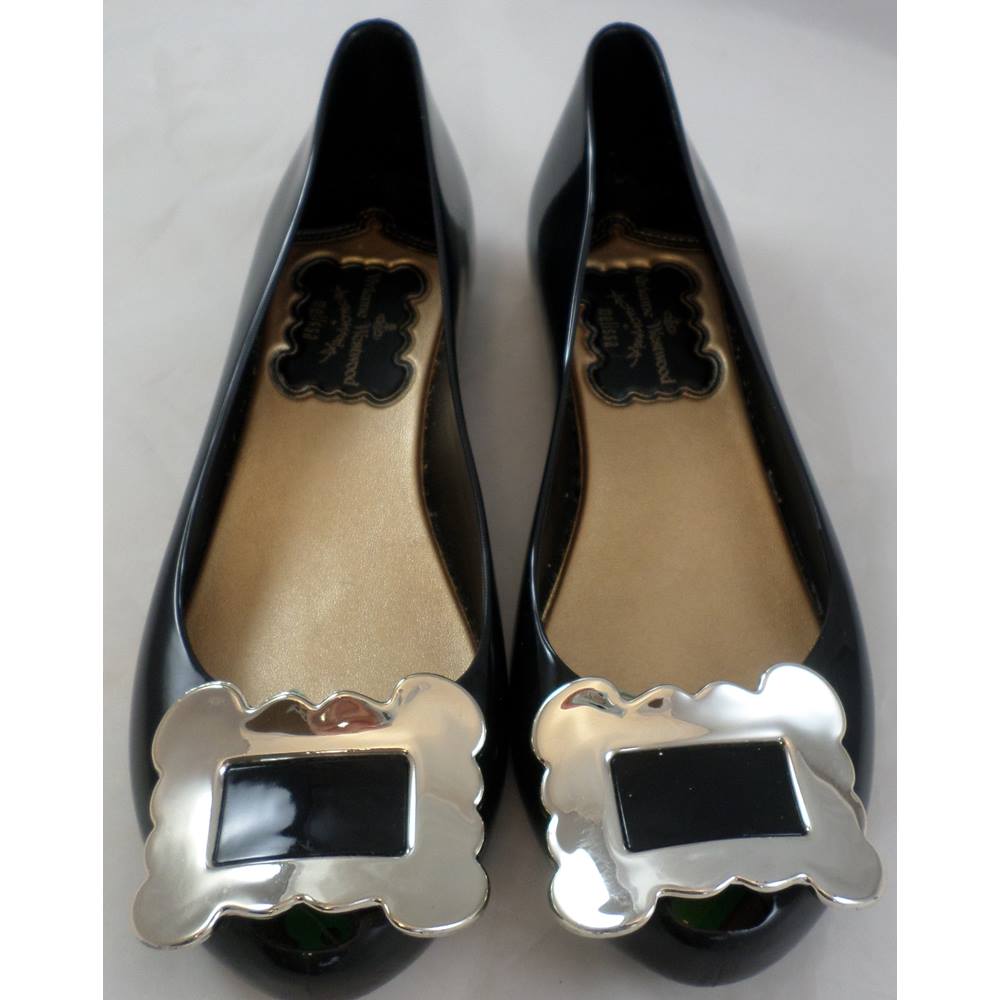 Vivienne Westwood Size 5 Black Flat shoes Oxfam