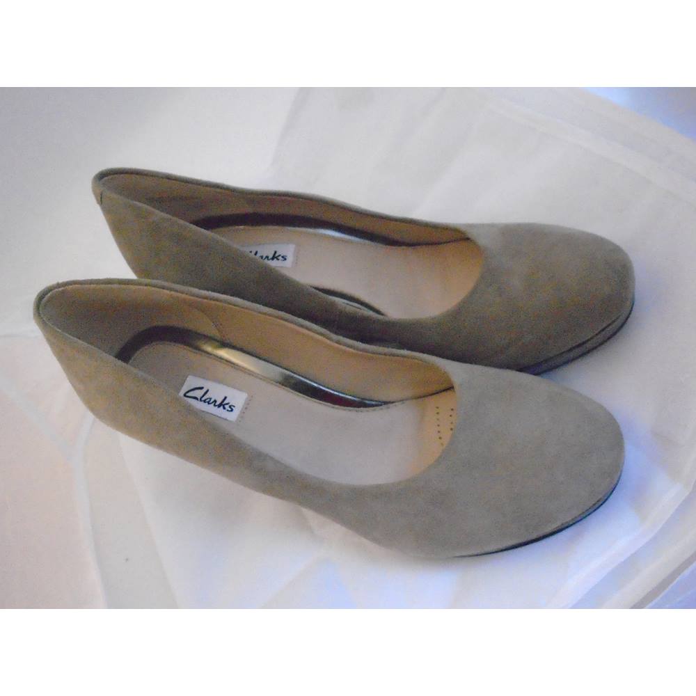 cheap size 5 heels