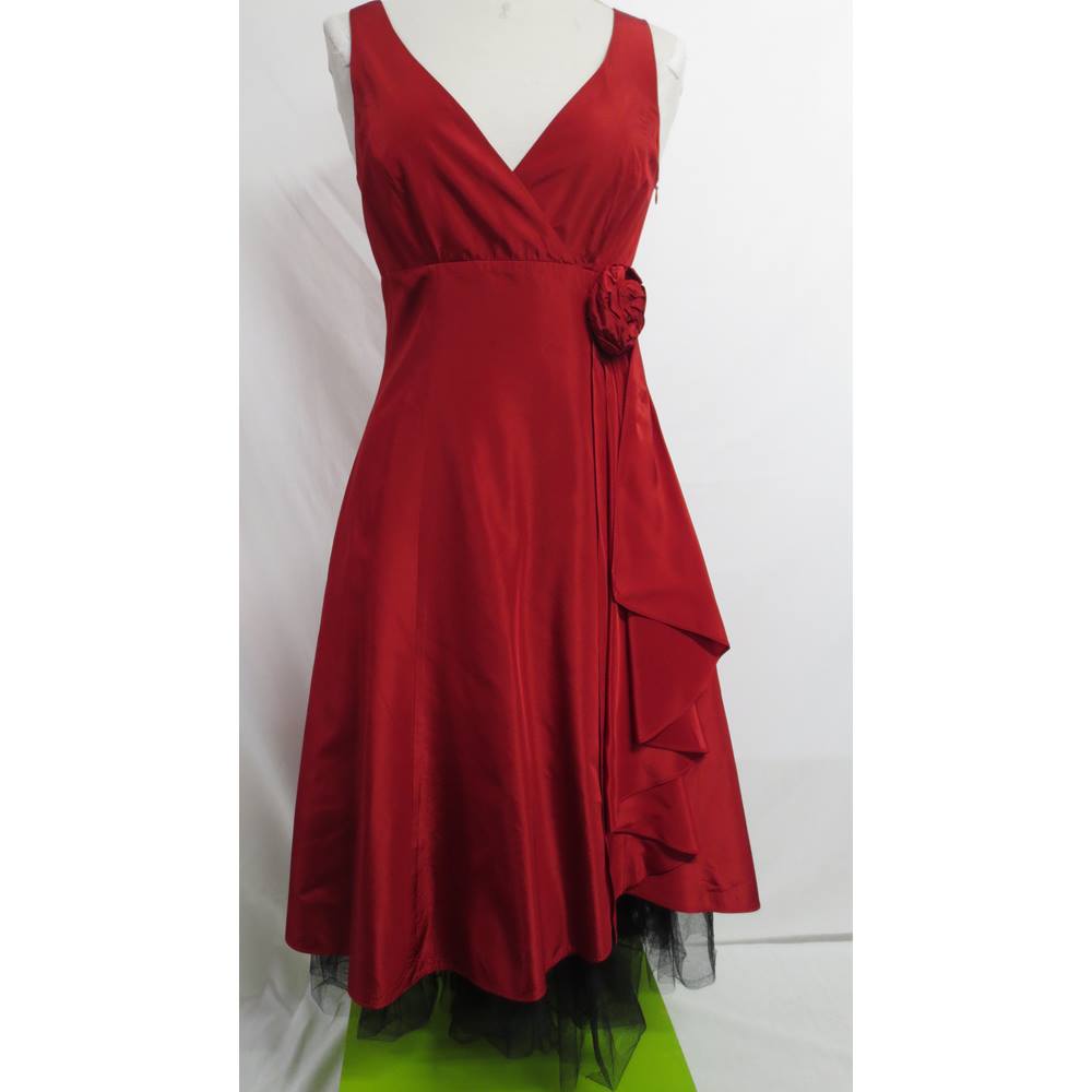 Debut Party/ Prom Dress Size 8 Red Debut - Red - Prom dress | Oxfam GB ...