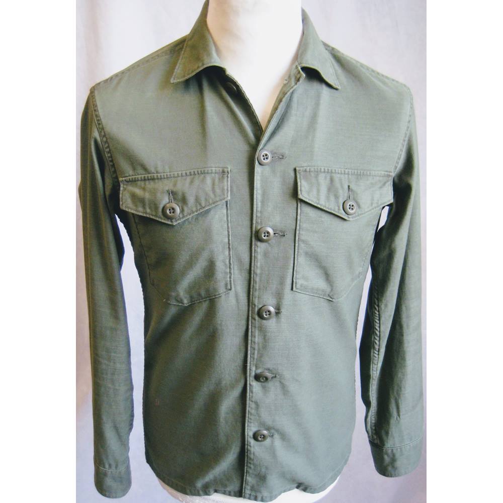 Uniqlo khaki green military style shirt size XS Uniqlo - Size: XS ...