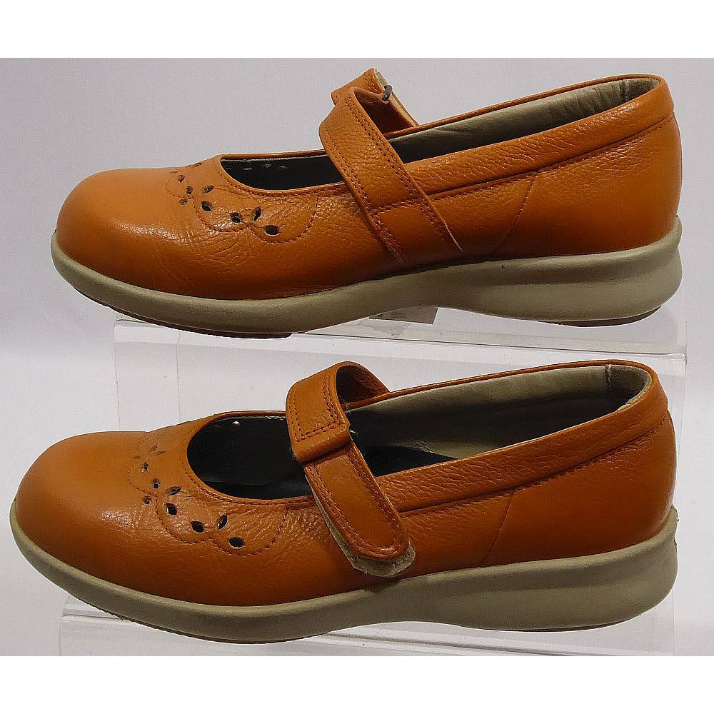 Easy B Shoes Burnt Orange Size 3 (6V Width Fitting) Easy B Size