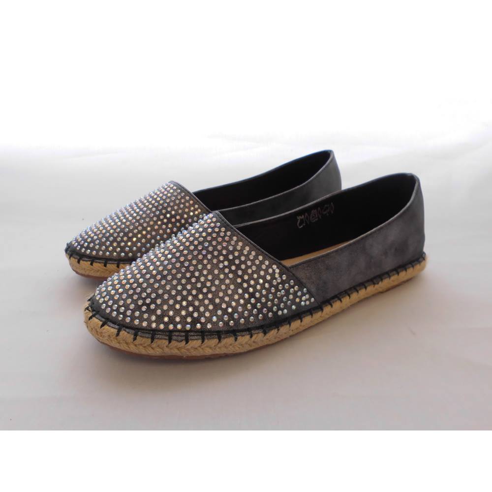 Claudia Ghizzani - Size: 7 - Metallics - Flat shoes | Oxfam GB | Oxfam ...