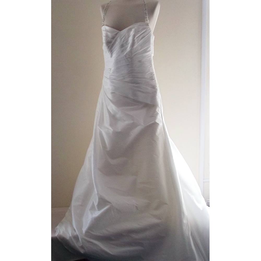 Agnes Size  14 White Strapless wedding  dress  Oxfam 