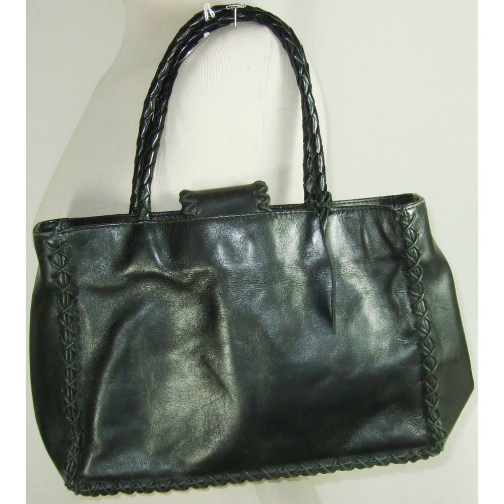 Laura Ashley - Size: Medium - Black Leather - Handbag | Oxfam GB ...