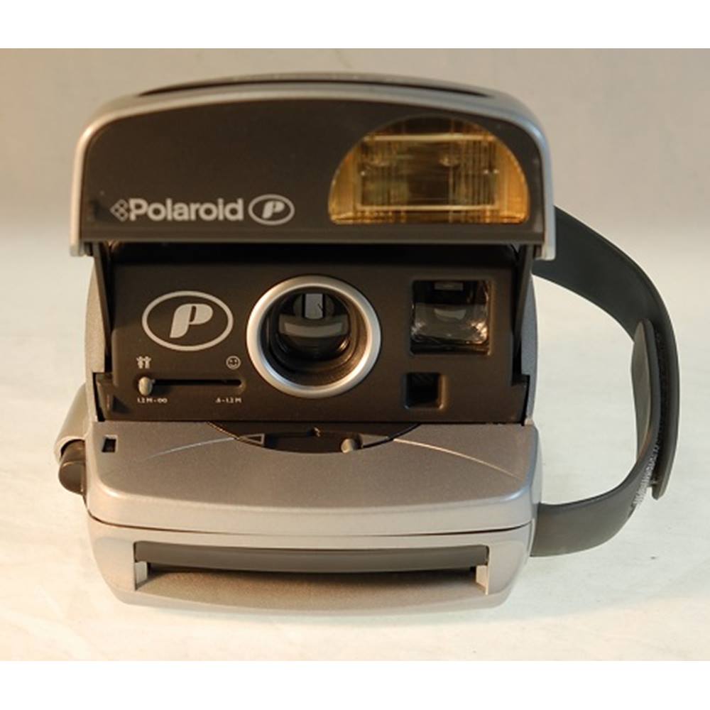 Polaroid 600 instant film camera. | Oxfam GB | Oxfam’s Online Shop