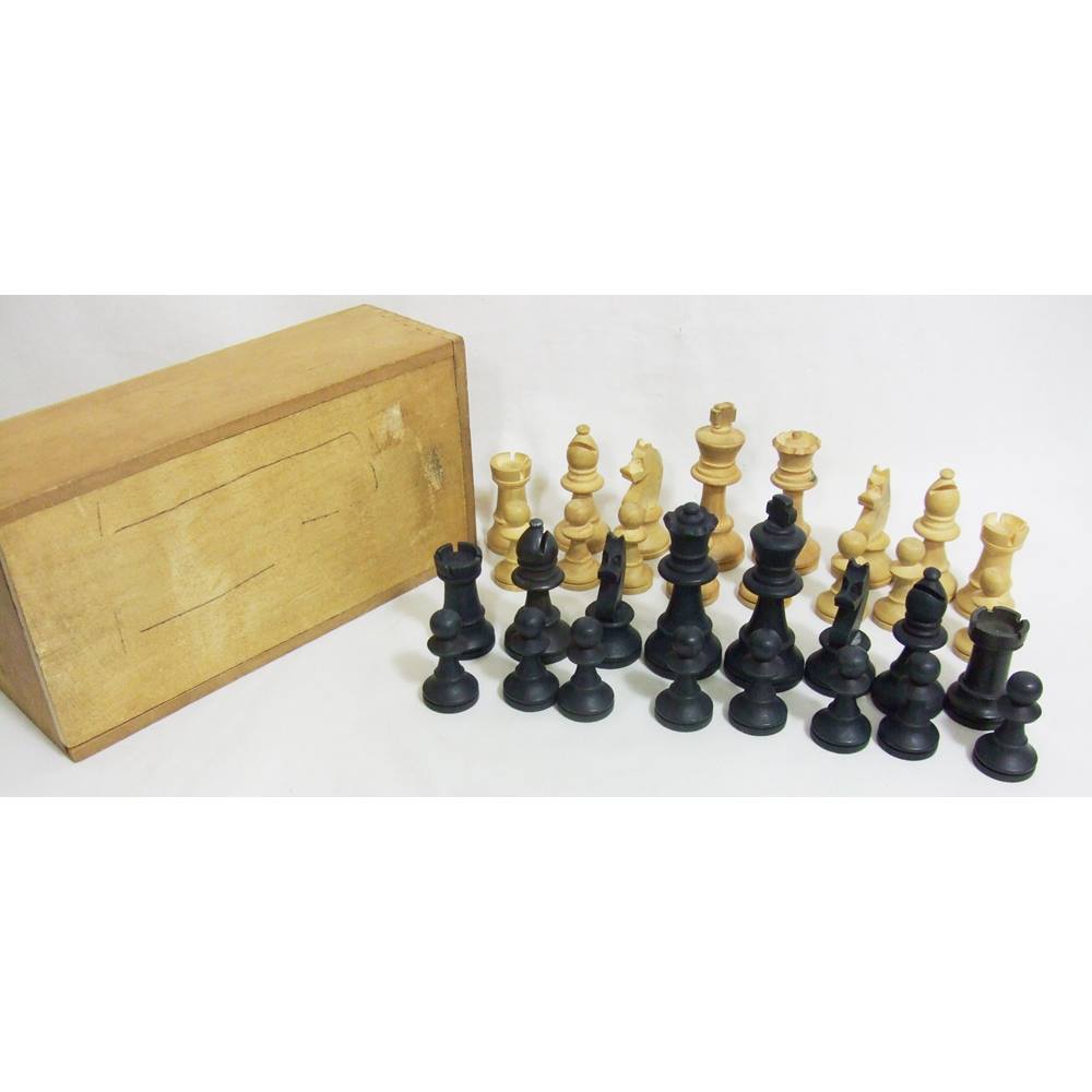 Vintage Staunton Style Fruit Wood Chess Set | Oxfam GB | Oxfam’s Online ...