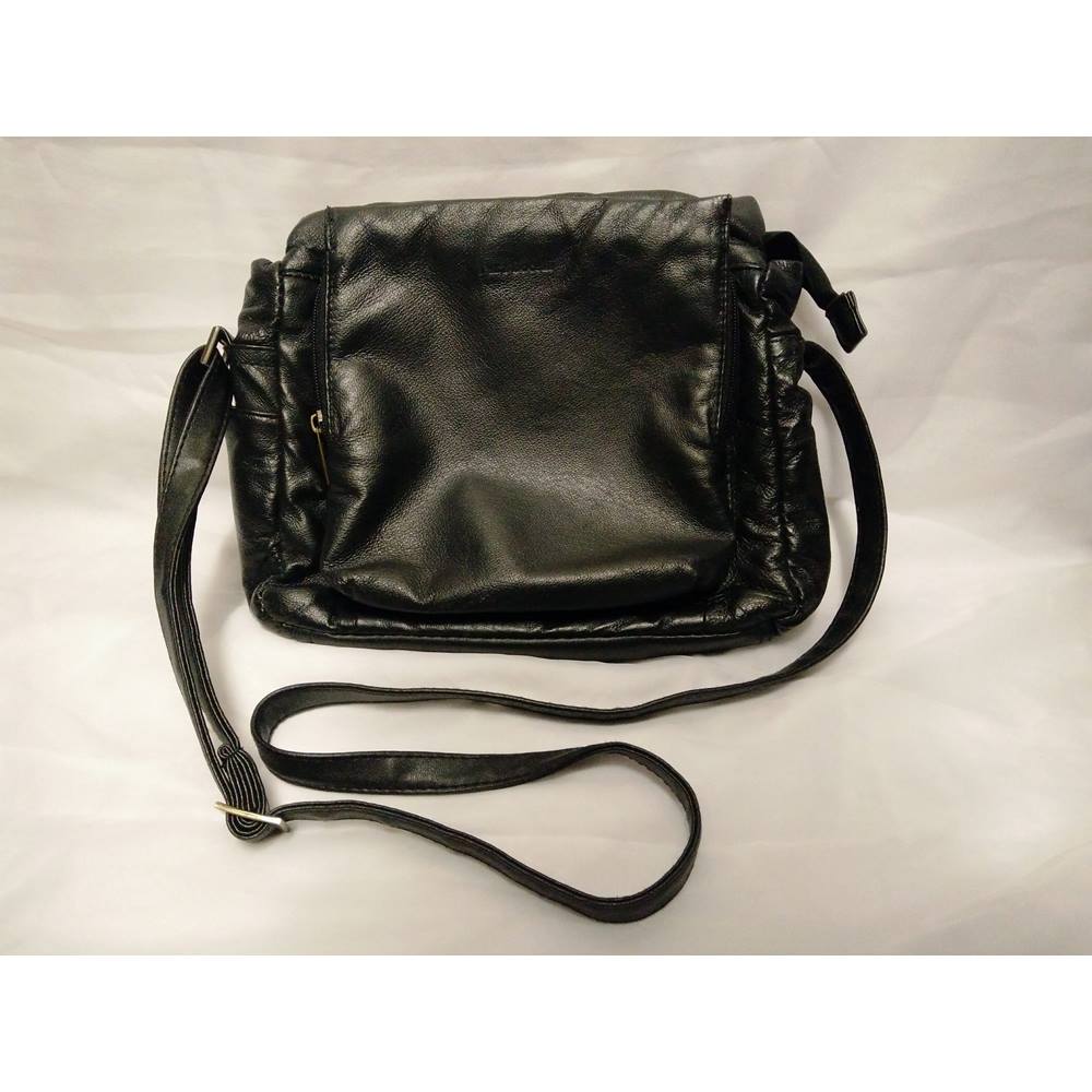 Luca Bocelli Designer Black Leather Handbag | Oxfam GB | Oxfam’s Online ...