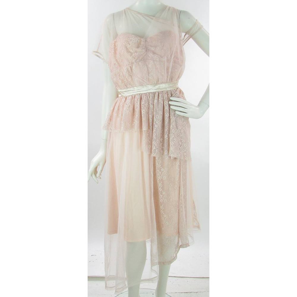peach lace styles