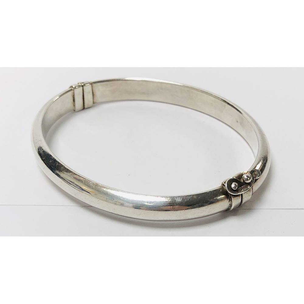Sterling Silver 925 Italy Hinged Bangle | Oxfam GB | Oxfam’s Online Shop