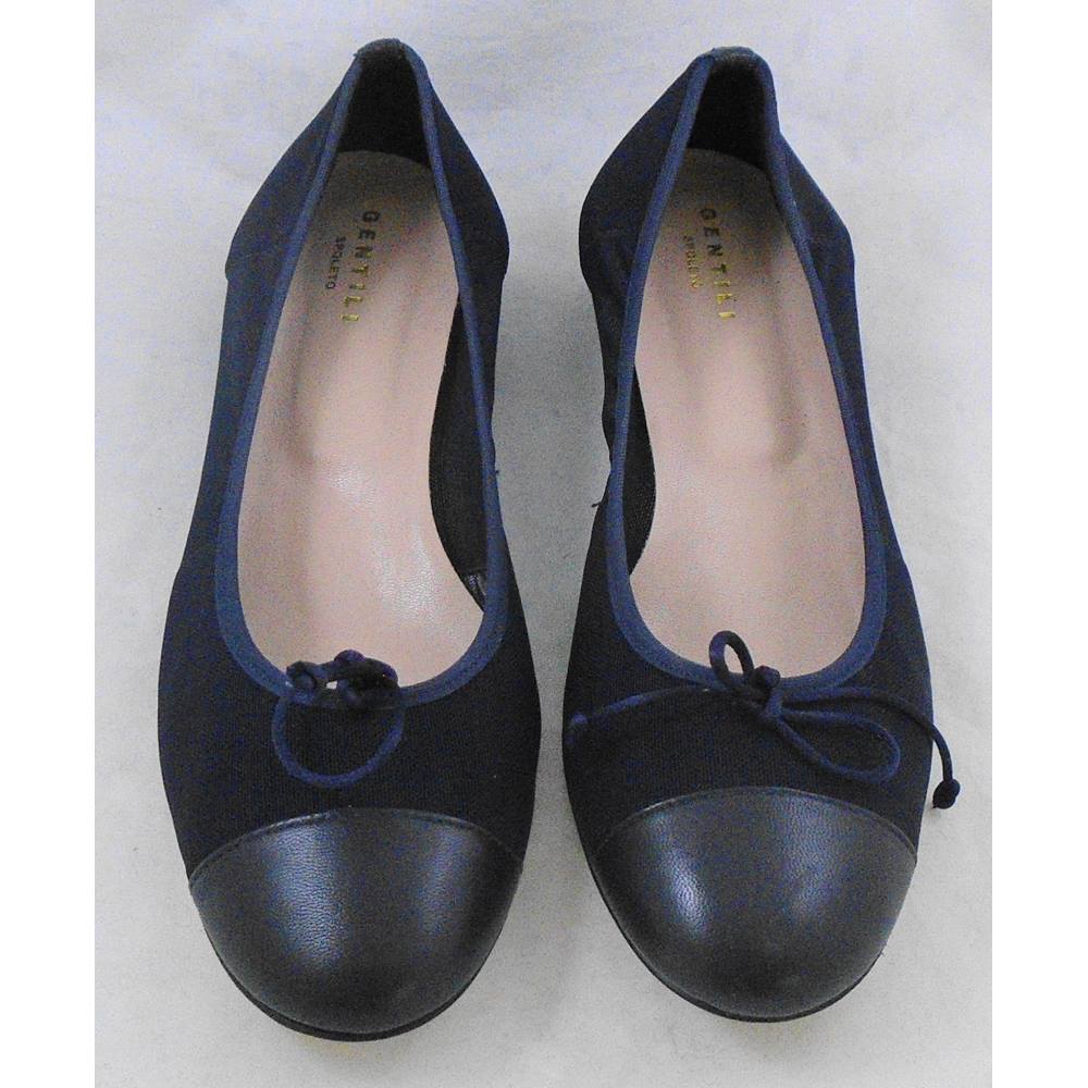 Gentili, size 6/39 navy fabric ballet style shoes | Oxfam GB | Oxfam’s ...