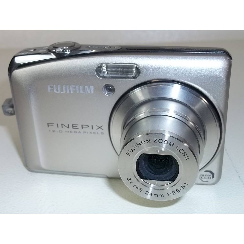 FUjifilm Finepix Compact Digital Camera. F50 fd | Oxfam GB | Oxfam’s ...