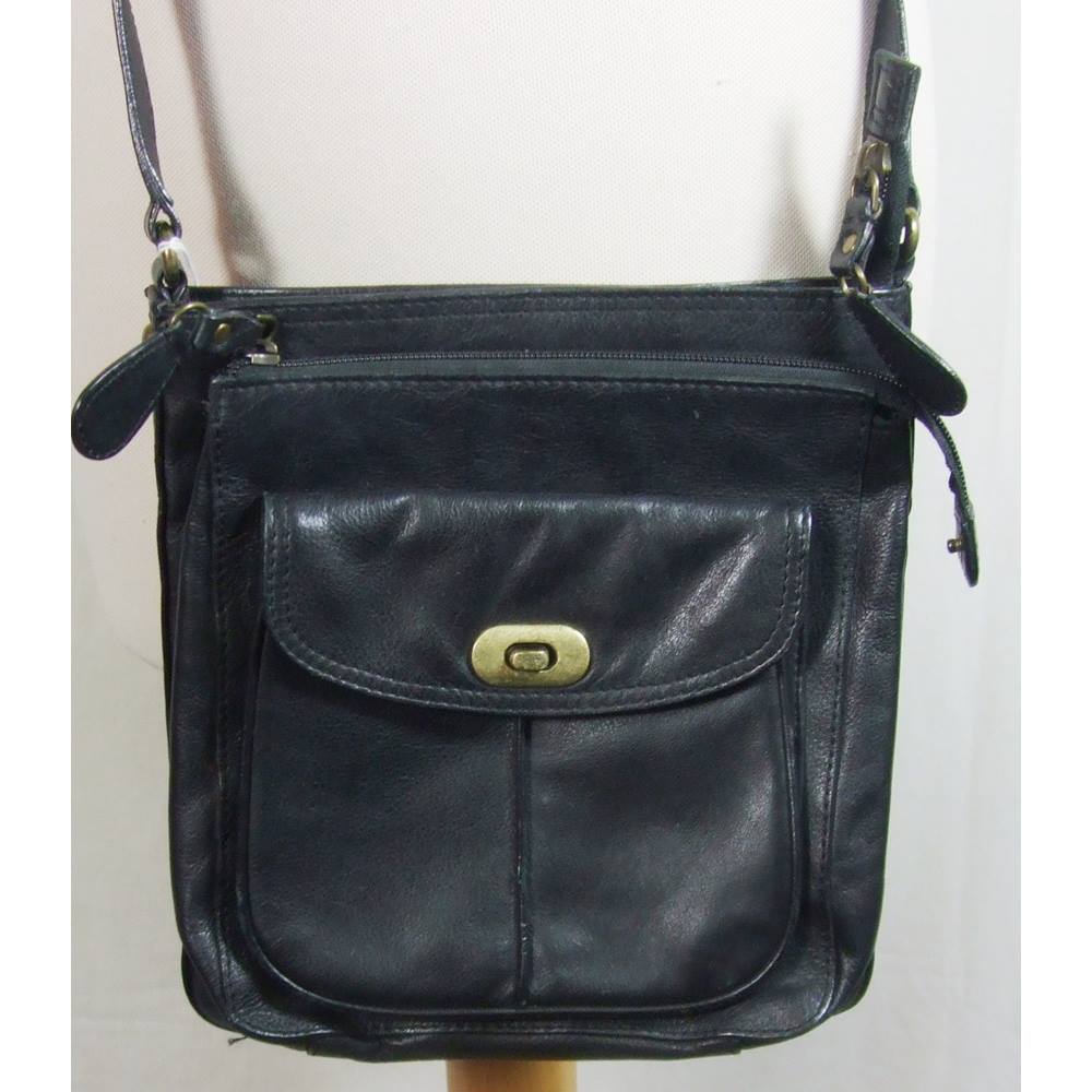 Clarks - Size:Medium -Black - Shoulder Bag | Oxfam GB | Oxfam’s Online Shop