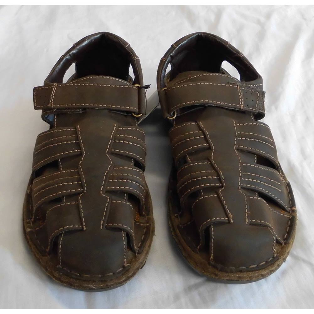 m&s flat sandals