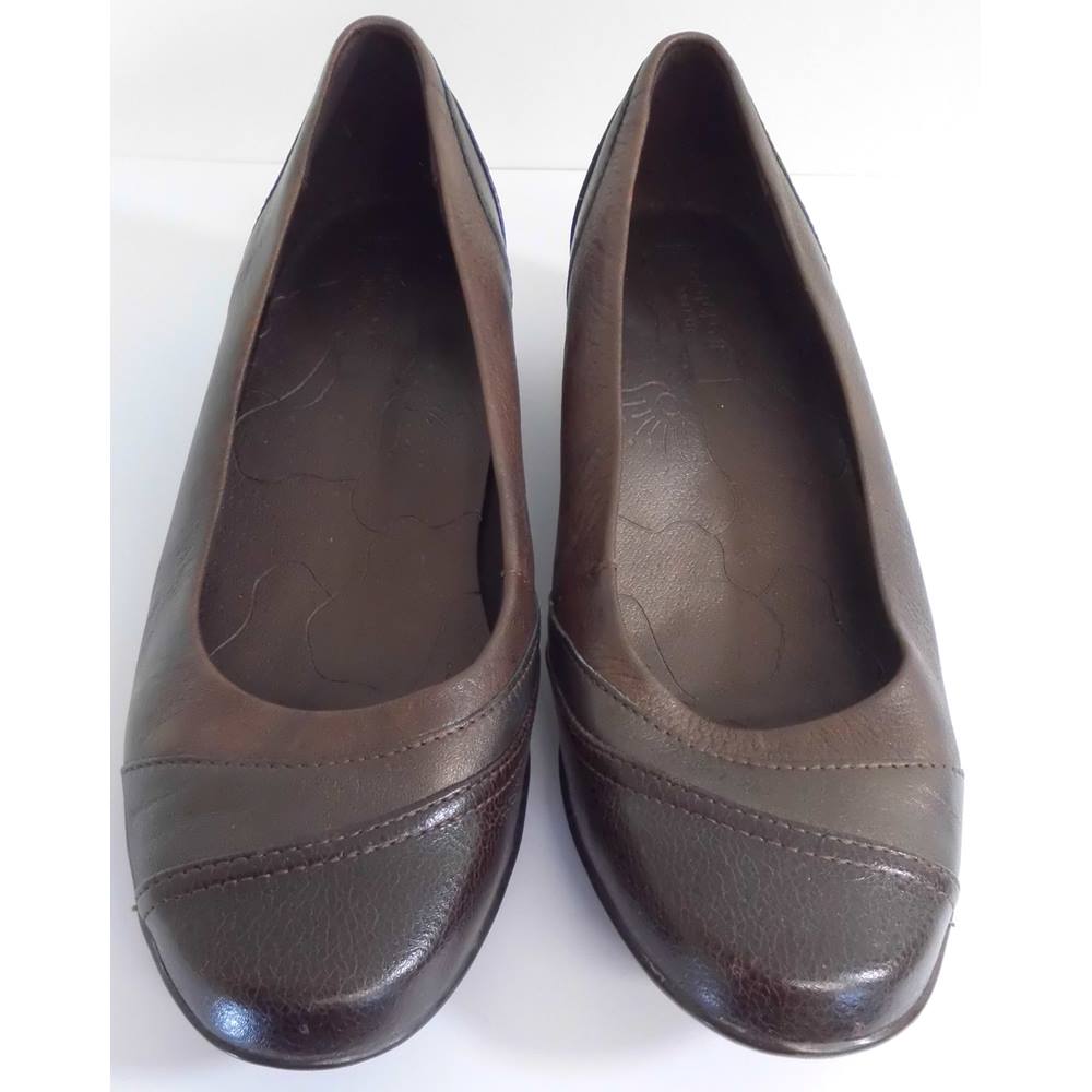 Footglove Wider Fit Size 6.5 Brown Shoes | Oxfam GB | Oxfam’s Online Shop