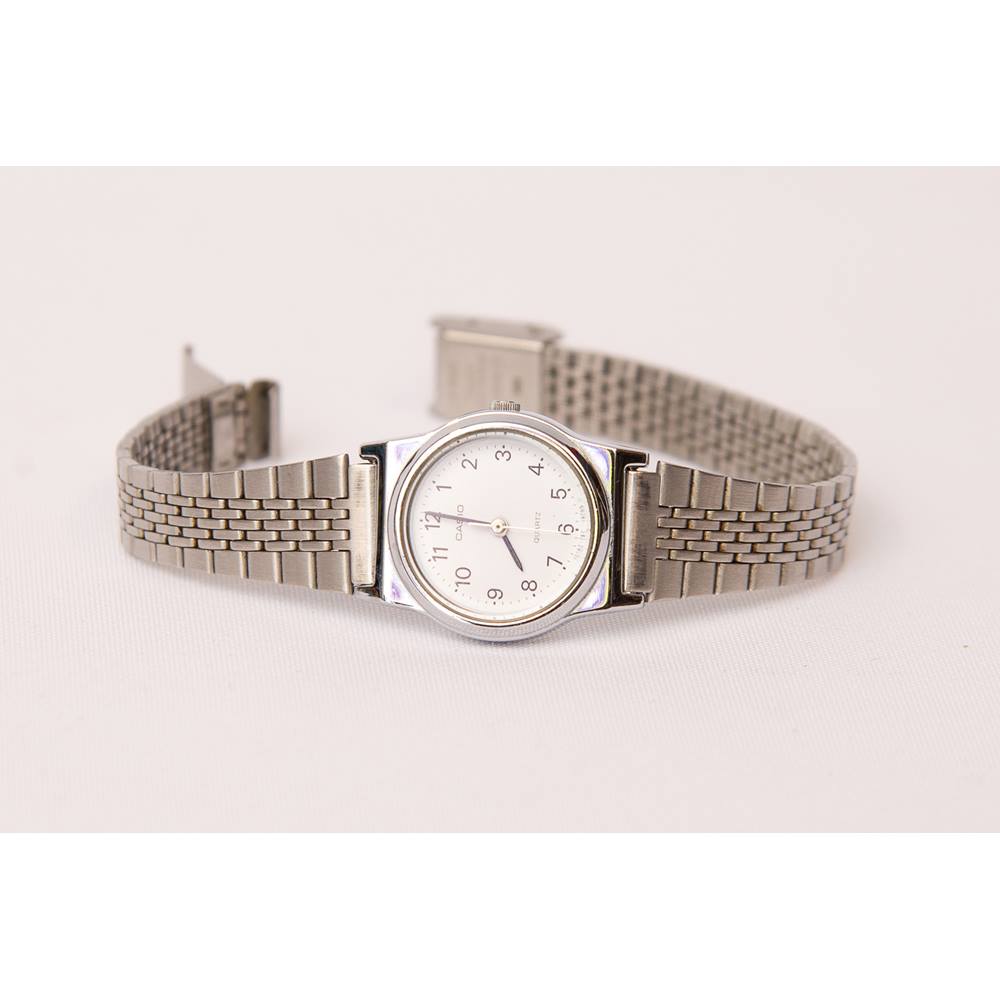 casio quartz water resist cena