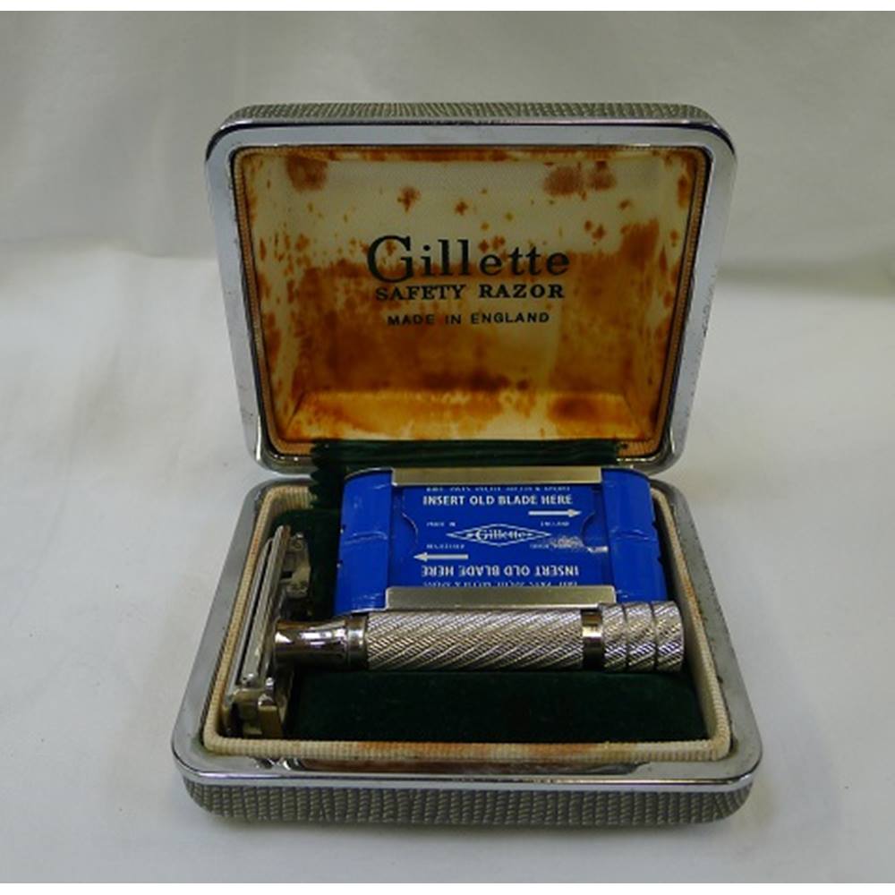 Vintage Gillette Safety Razor in Original Box | Oxfam GB | Oxfam’s