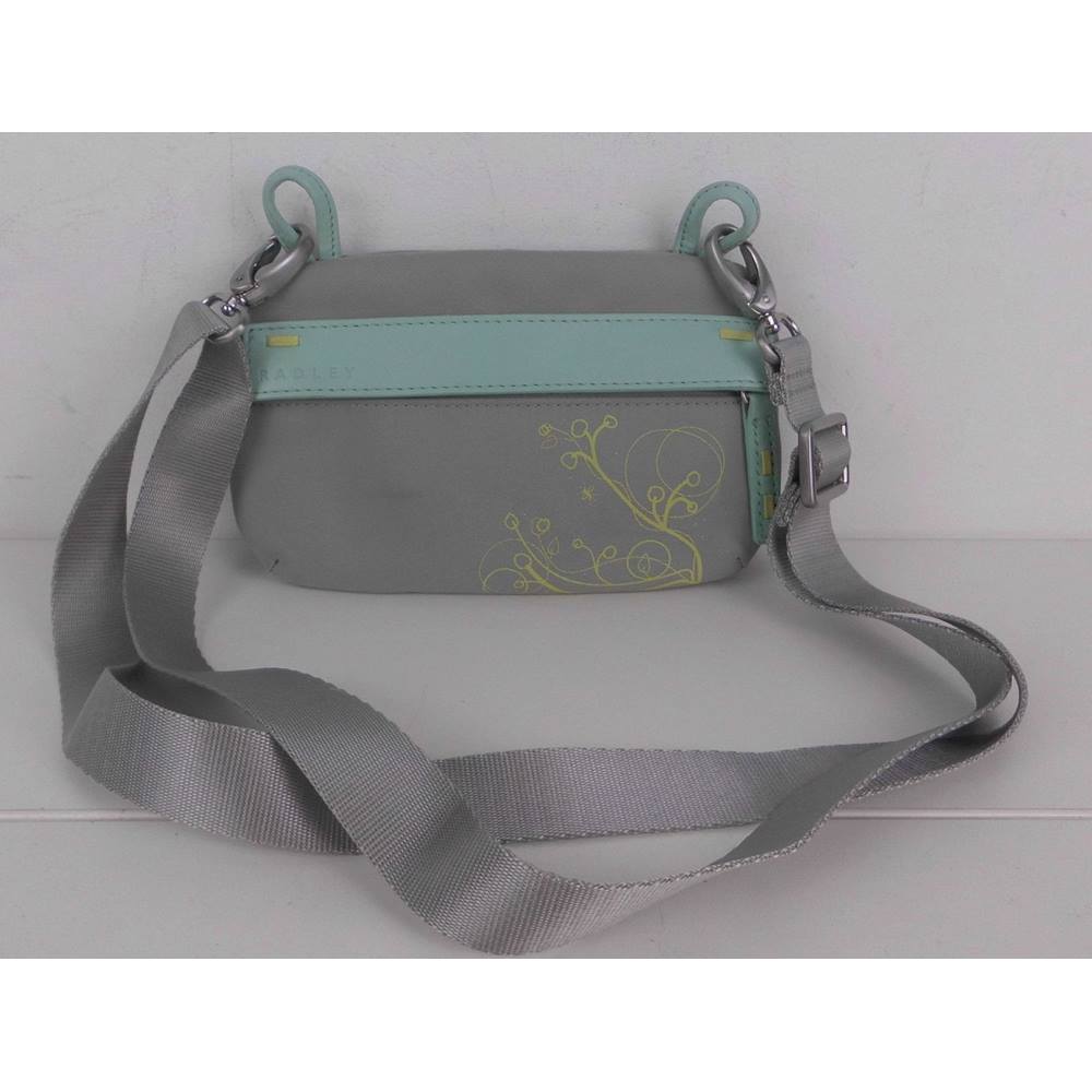 black radley clutch bag