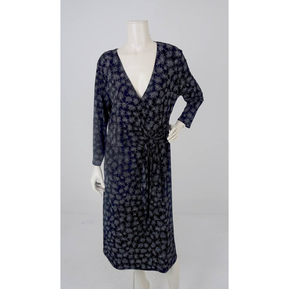 Precis Petite Size 16 Black Patterned Calf Length Dress | Oxfam GB ...