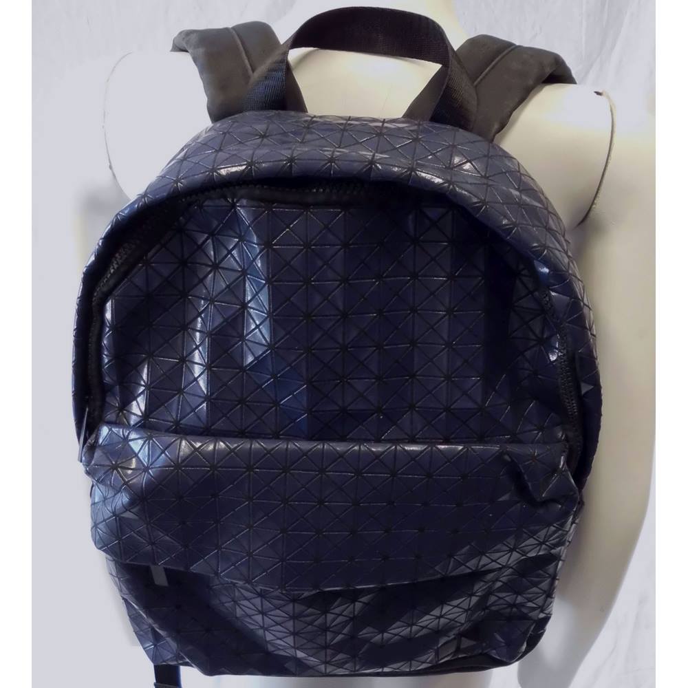 BAOBAO Issey Miyake Backpack. High quality Designer Bag Blue BAOBAO ...