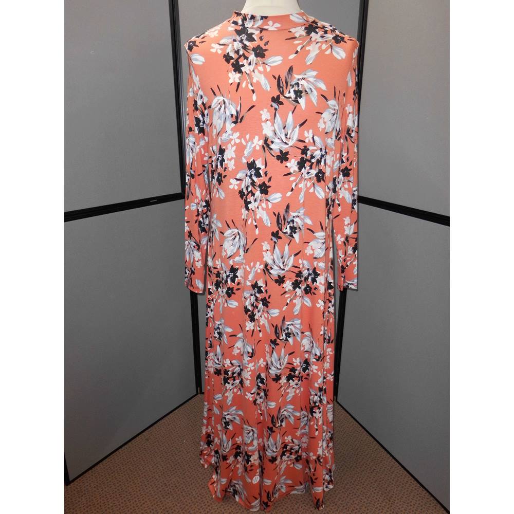 size 18 gown