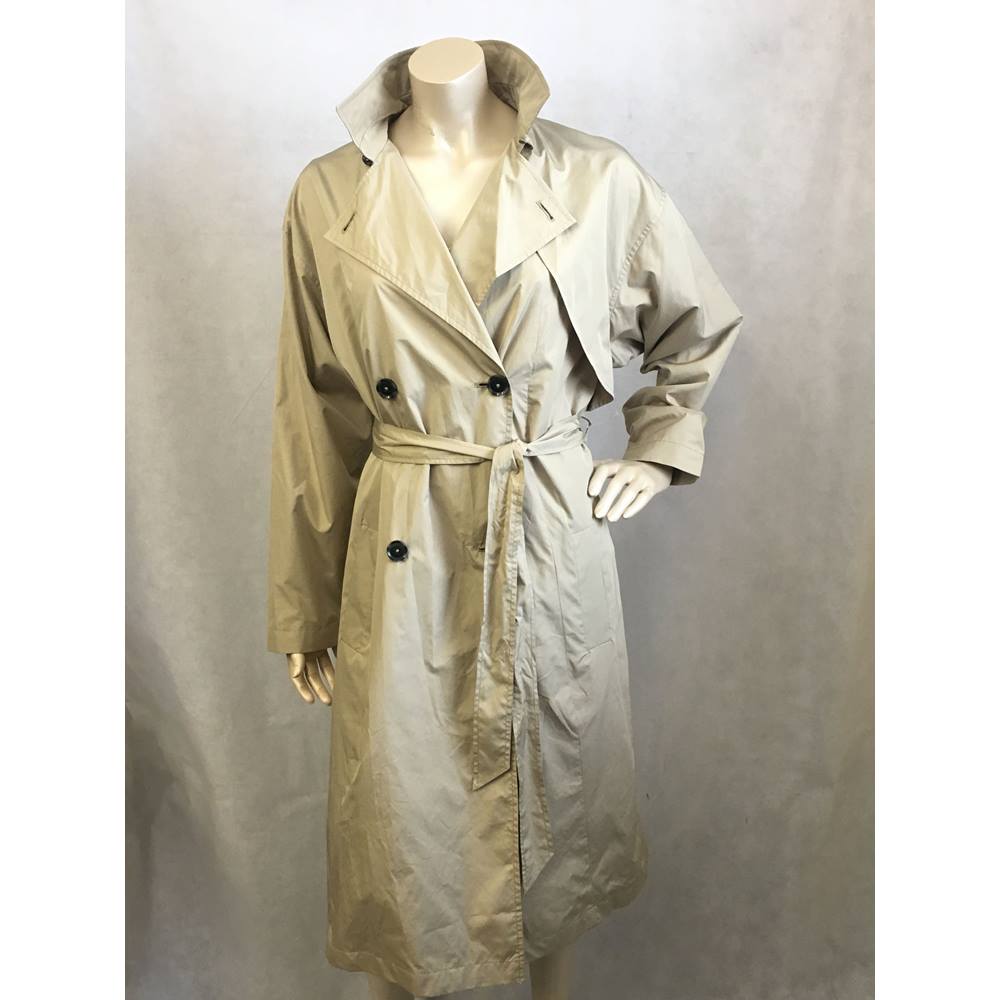 BNWT M & S Curves Stormwear Trench coat M&S Marks & Spencer - Size: 18 ...