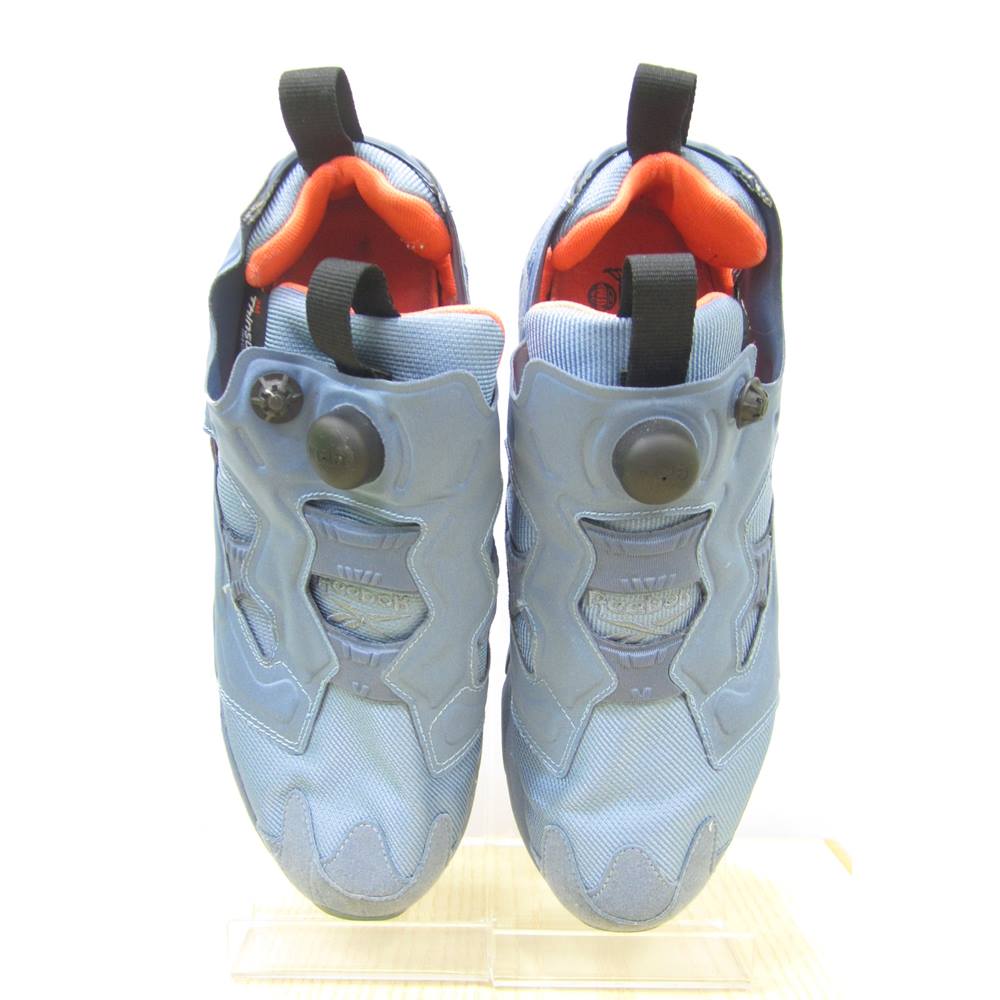 blue trainer pumps
