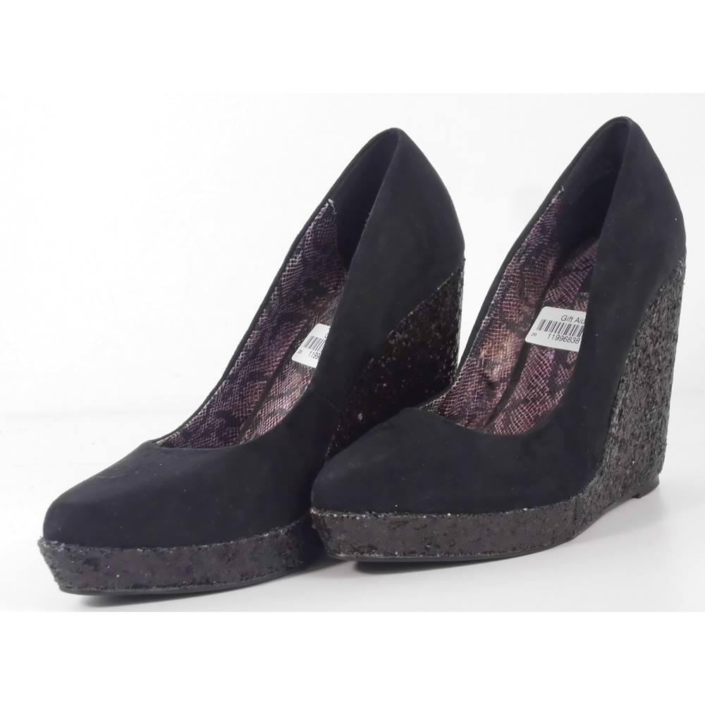 sparkly wedge shoes